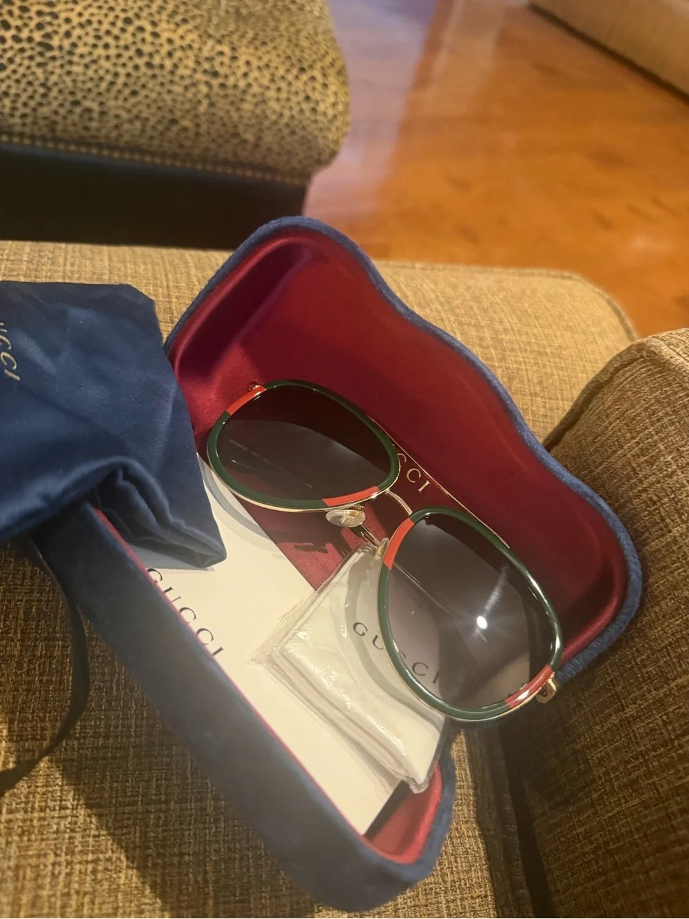 Gucci Green and Red Aviator Sunglasses with Gradient Lenses